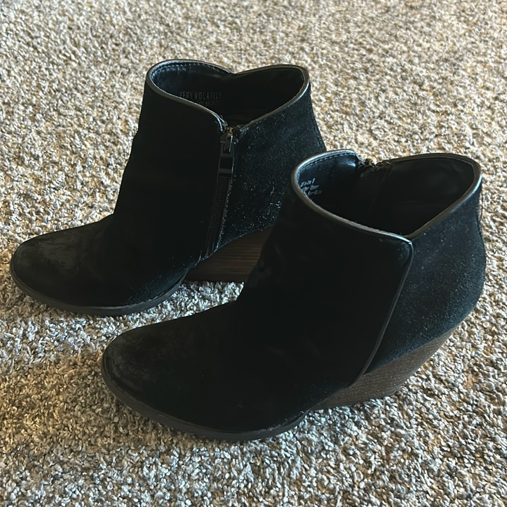 Very Volatile Black Wedge Booties